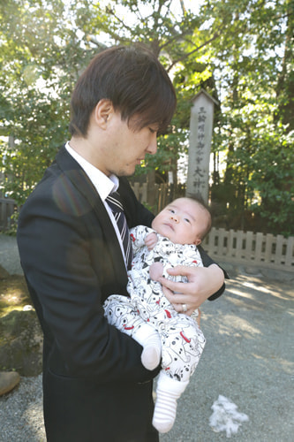 お宮参り写真 撮影場所 横浜 伊勢山皇大神宮 赤ちゃん、パパ