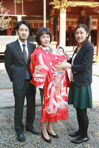 根津神社の撮影スポット 拝殿