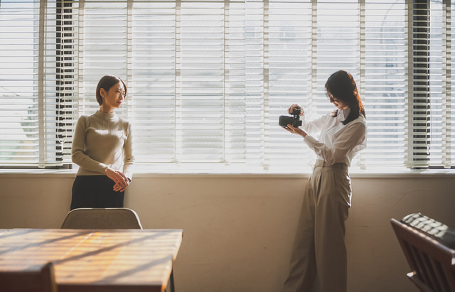 ミラーレスカメラの背面液晶で露出を見極める