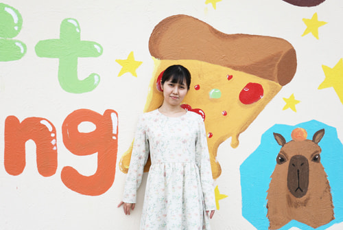 カメラ目線のモデル